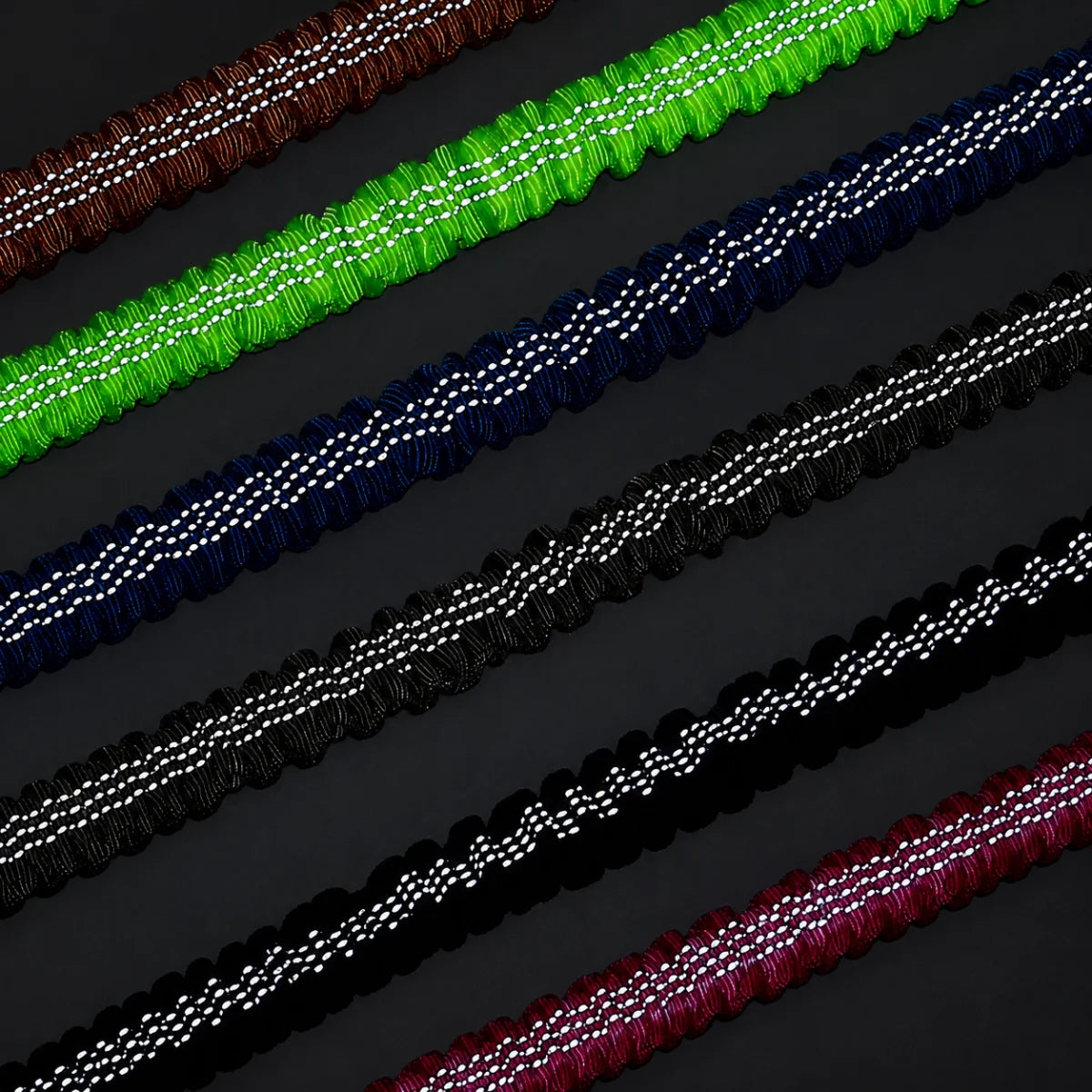 Shock-Absorbing Dog Seatbelt Leash